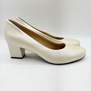 Trotters Womens 9M Pearlized Leather Block Heel Pumps Ivory T1562-082